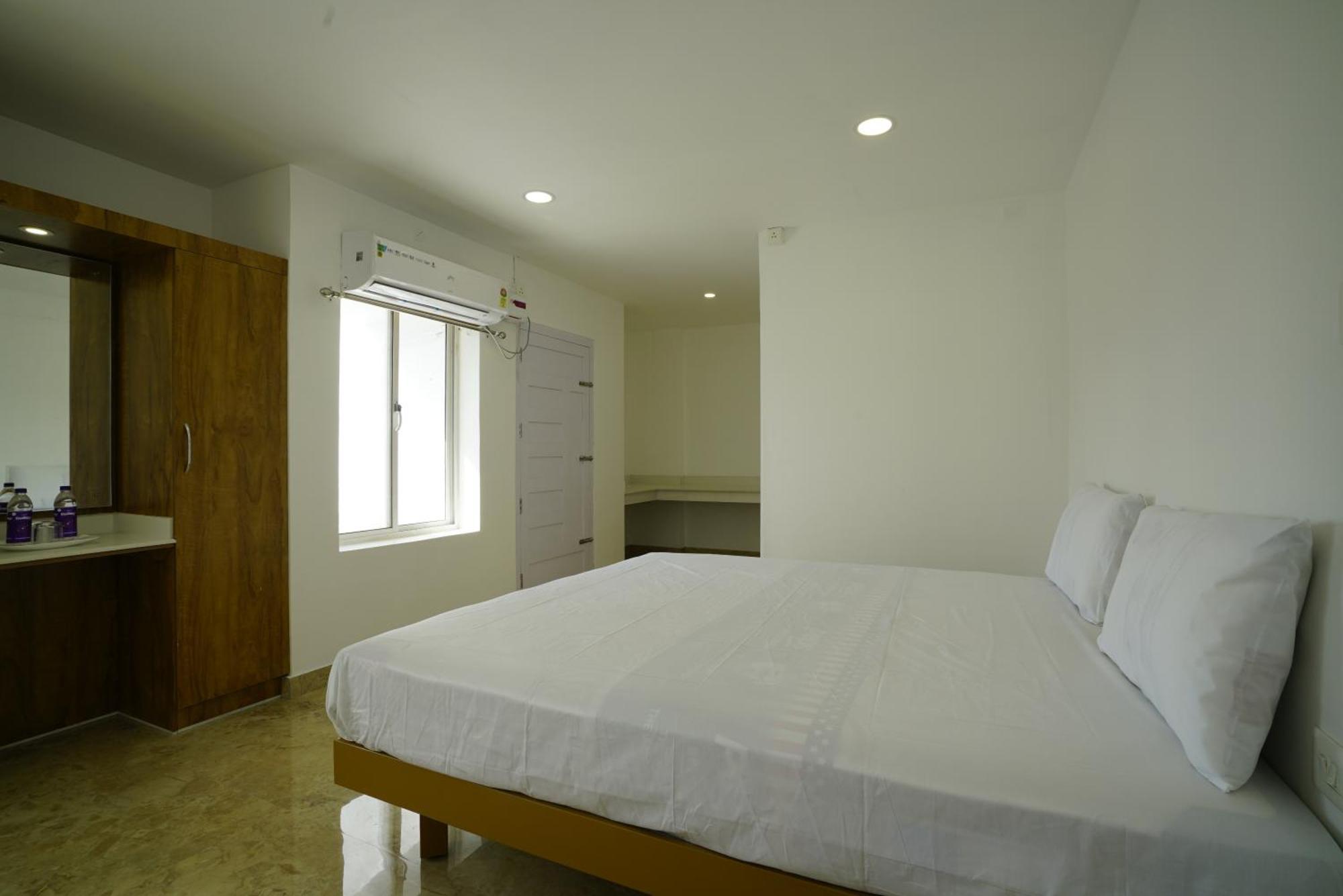 Quilon Residency Kundara Perumanseri Exterior foto