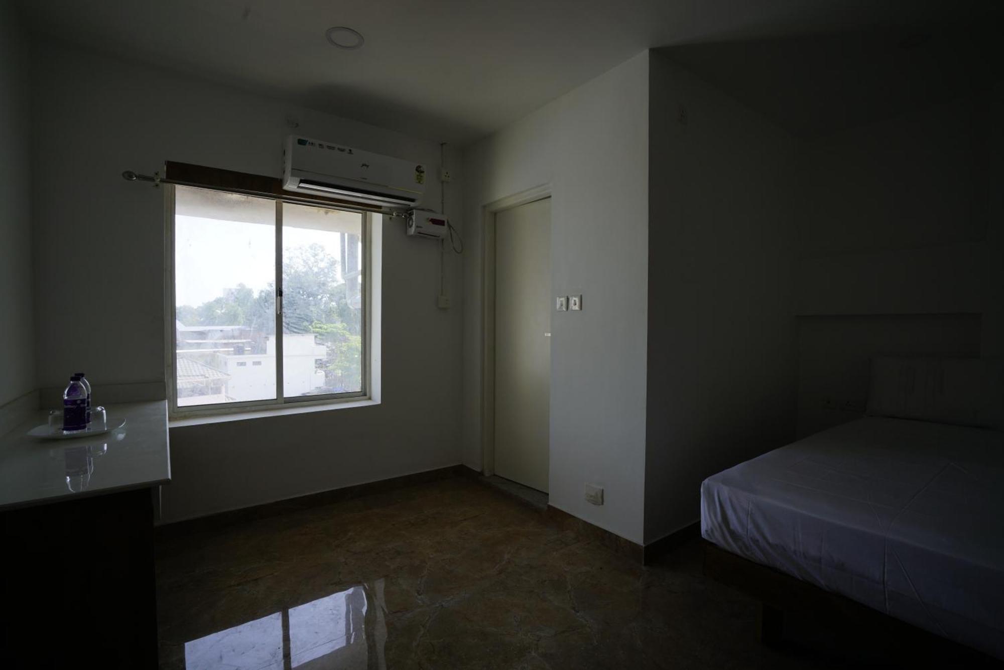Quilon Residency Kundara Perumanseri Exterior foto